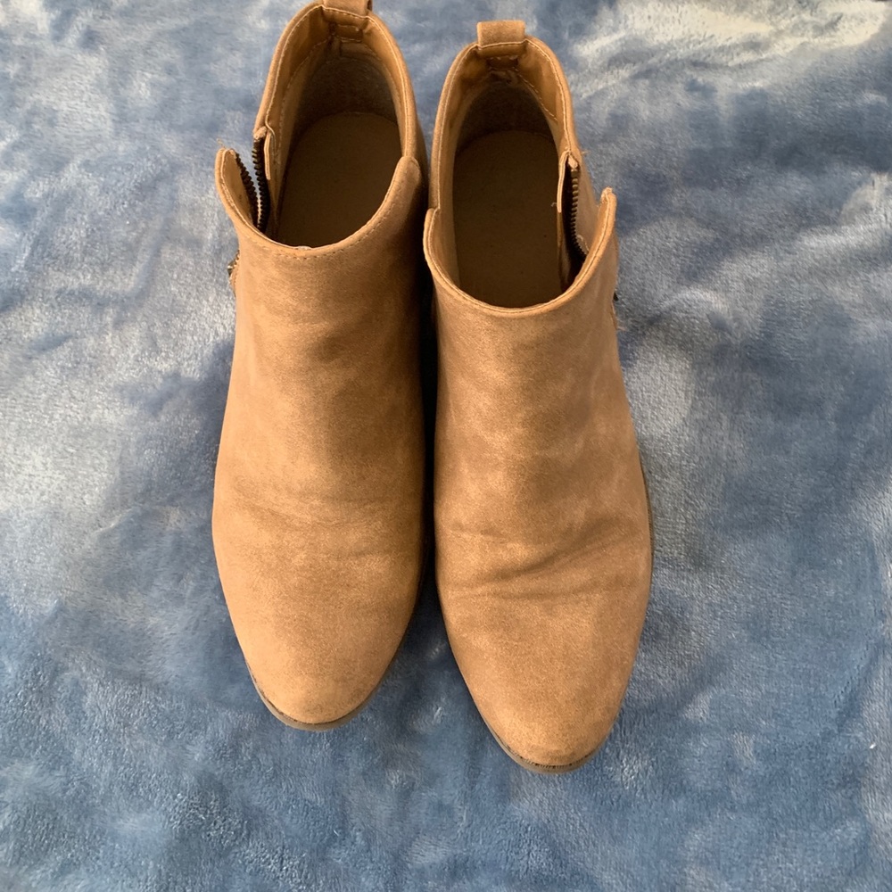 Tan girls ankle boots
